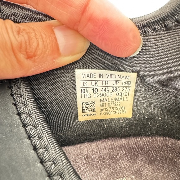 Adidas Men's Black NMD R1 OG Sneakers size 10.5 GZ7922 *read - Picture 4 of 11